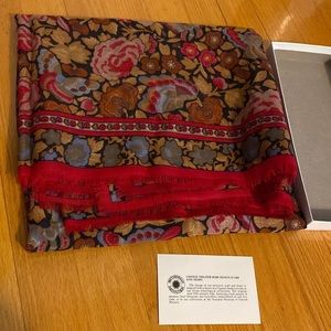 Smithsonian institute wool scarf